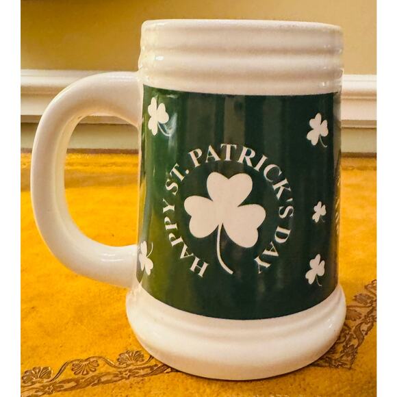 Happy St Patrick's Day Green Shamrock Extra Large Ceramic 24 oz Mug Leprechaun - Picture 2 of 6